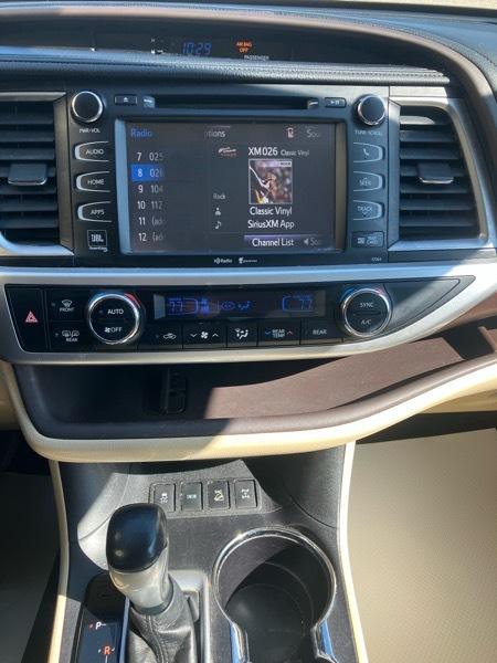 Toyota Highlander AWD 4dr V6 Limited (Natl) 2015