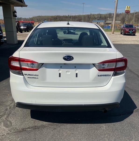 Subaru Impreza 4-door CVT 2023