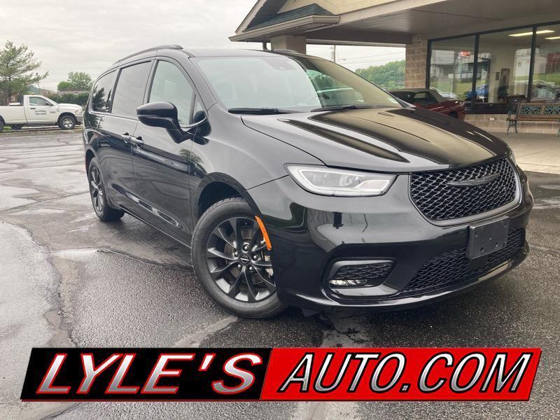 Chrysler Pacifica Touring FWD 2021