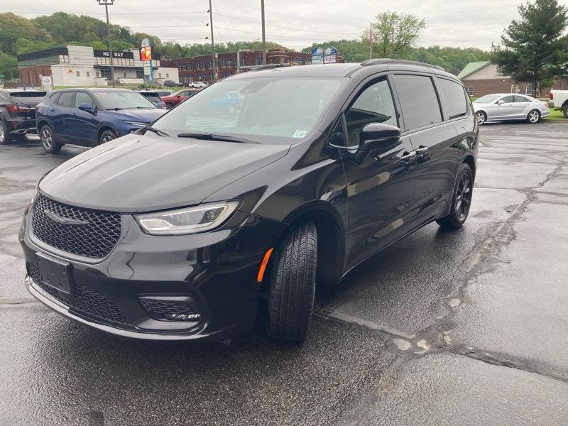 Chrysler Pacifica Touring FWD 2021