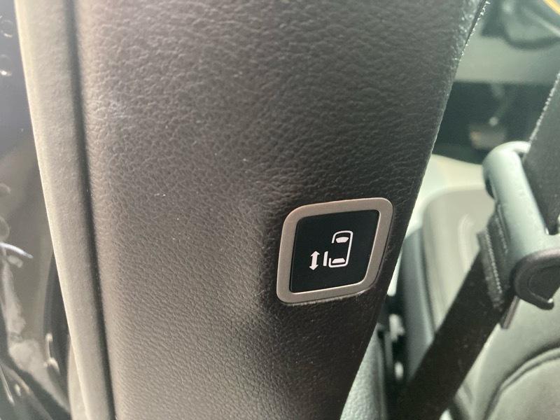 Chrysler Pacifica Touring FWD 2021