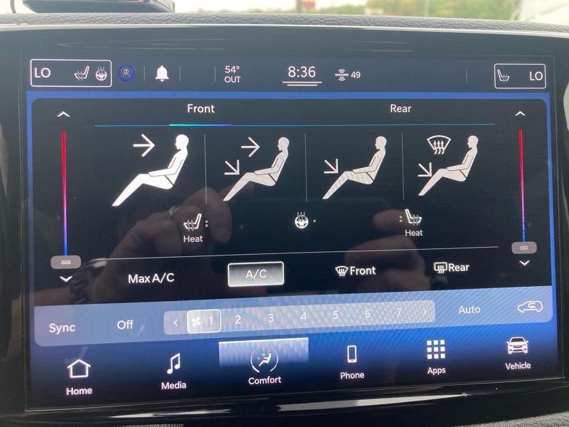 Chrysler Pacifica Touring FWD 2021