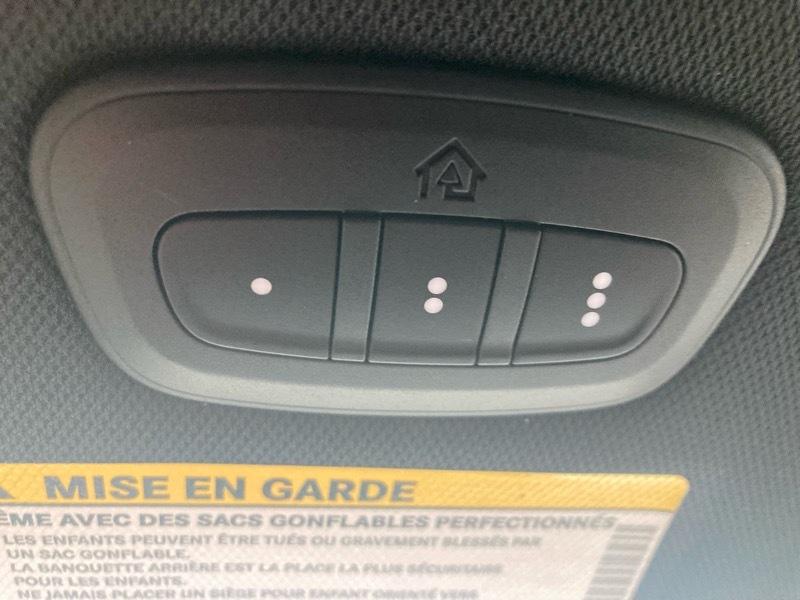 Chrysler Pacifica Touring FWD 2021