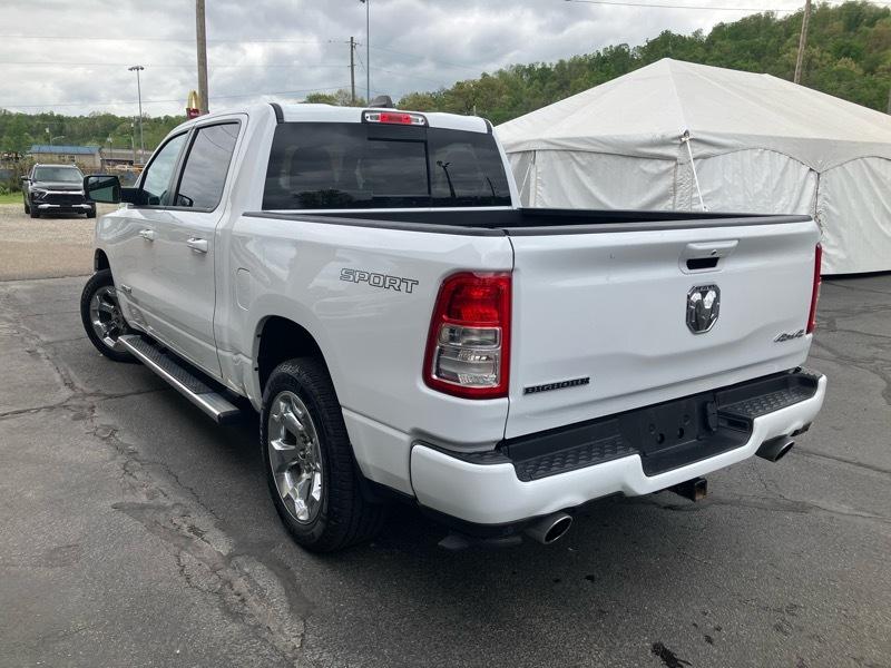 RAM 1500 Big Horn 4x4 Crew Cab 5'7" Box 2022