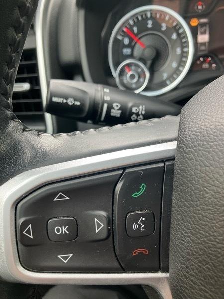 RAM 1500 Big Horn 4x4 Crew Cab 5'7" Box 2022