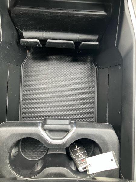 RAM 1500 Big Horn 4x4 Crew Cab 5'7" Box 2022