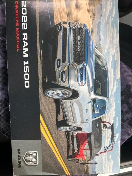 RAM 1500 Big Horn 4x4 Crew Cab 5'7" Box 2022