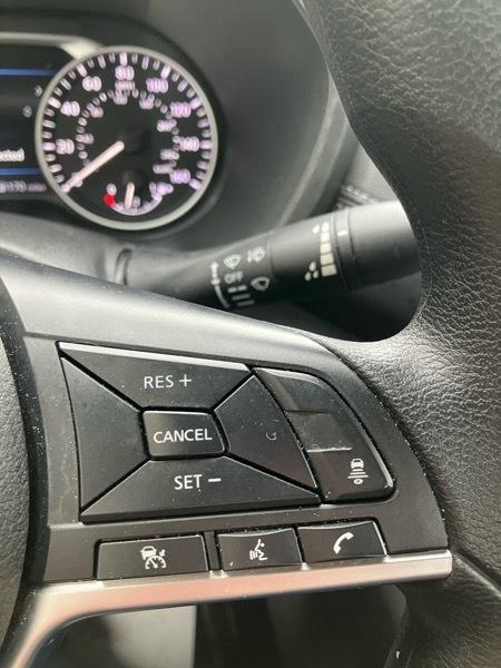 Nissan Sentra SV CVT 2025