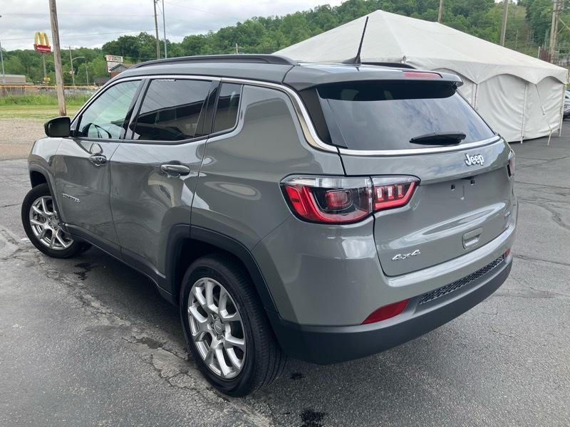 Jeep Compass Latitude Lux 4x4 2024