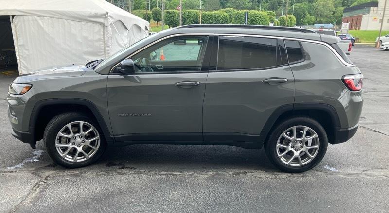 Jeep Compass Latitude Lux 4x4 2024