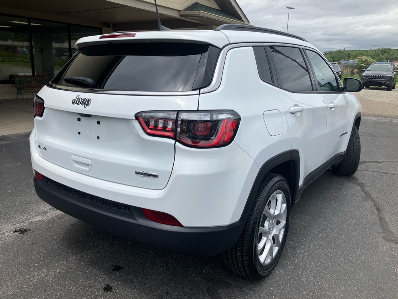Jeep Compass Latitude Lux 4x4 2024