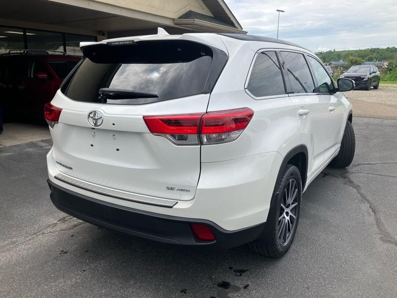 Toyota Highlander XLE V6 AWD (Natl) 2017