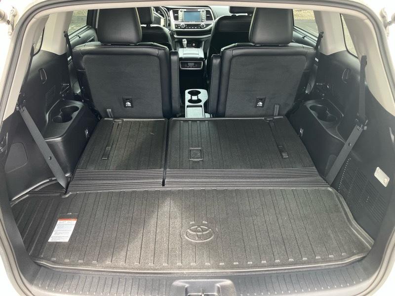 Toyota Highlander XLE V6 AWD (Natl) 2017