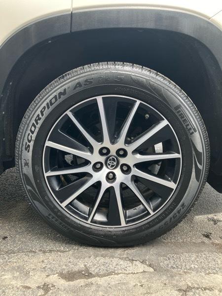 Toyota Highlander XLE V6 AWD (Natl) 2017