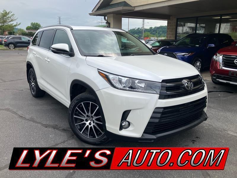 Toyota Highlander XLE V6 AWD (Natl) 2017