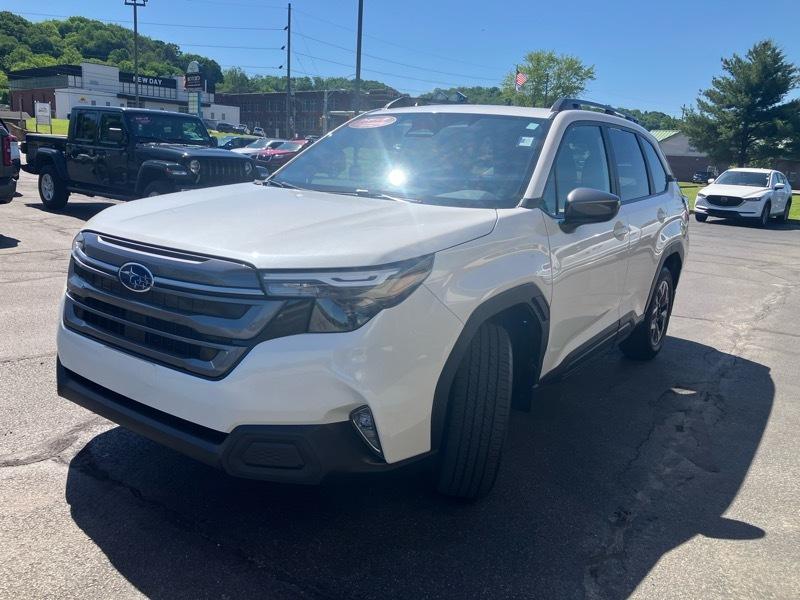 Subaru Forester Premium AWD 2025
