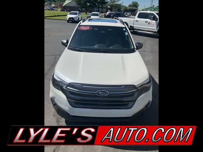 Subaru Forester Premium AWD 2025