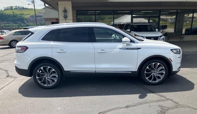 Lincoln Nautilus Reserve AWD 2022