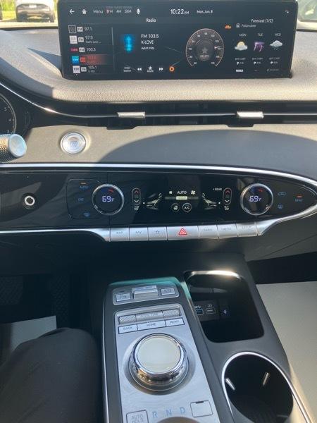 Genesis GV70 2.5T AWD 2024