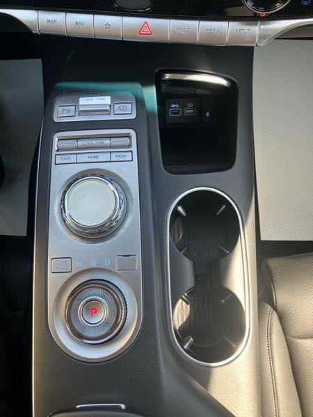 Genesis GV70 2.5T AWD 2024