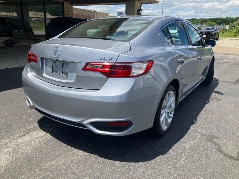 Acura ILX Sedan w/Technology Plus Pkg 2017