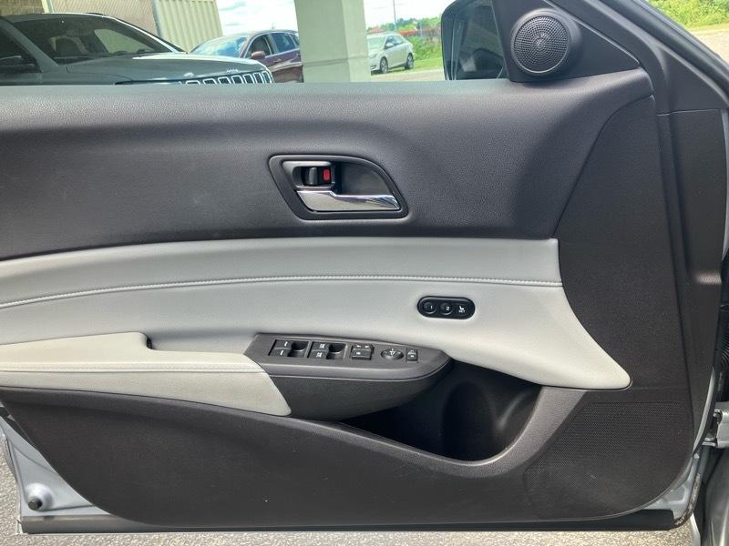 Acura ILX Sedan w/Technology Plus Pkg 2017