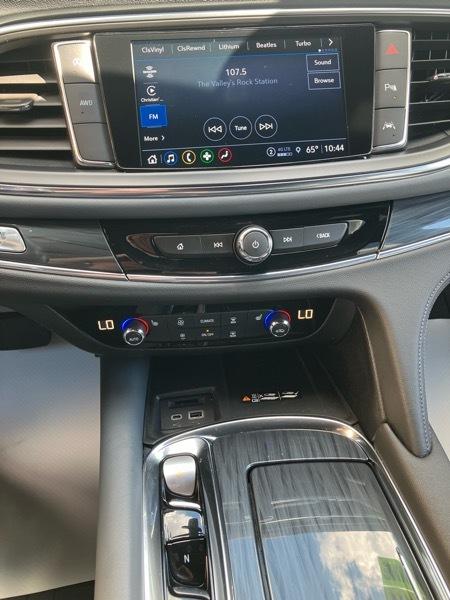 Buick Enclave AWD 4dr Essence 2023
