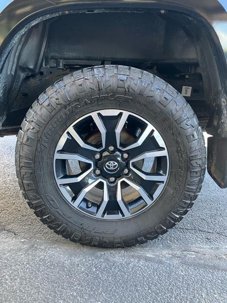 Toyota Tacoma 4WD TRD Off Road Double Cab 5' Bed V6 MT (Natl) 2021