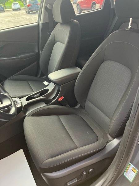 Hyundai Kona SEL Auto AWD 2023