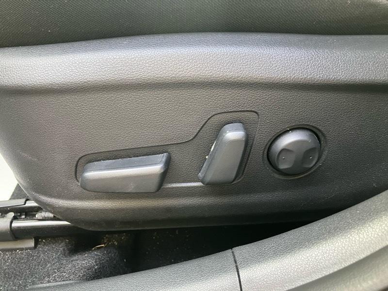 Hyundai Kona SEL Auto AWD 2023
