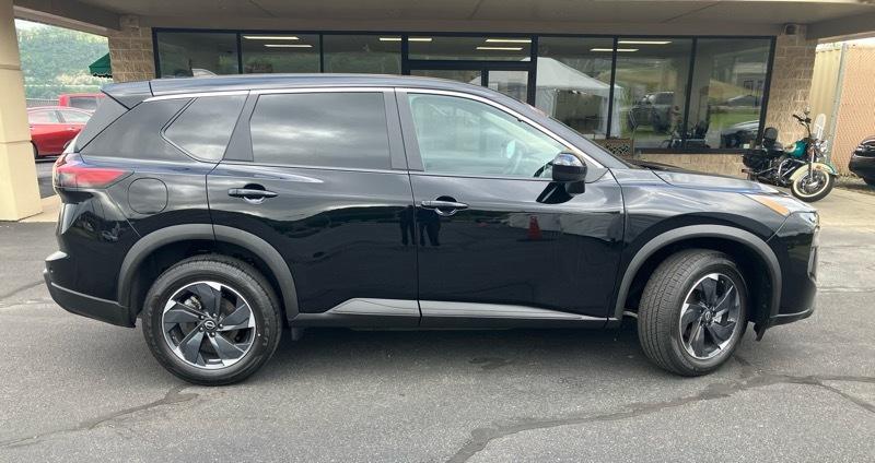 Nissan Rogue AWD SV 2025