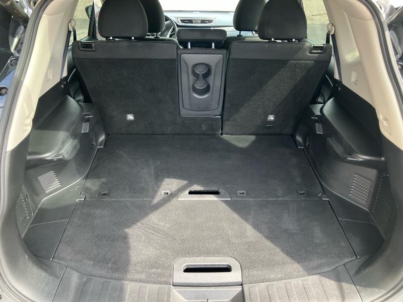 Nissan Rogue AWD 4dr SV 2016