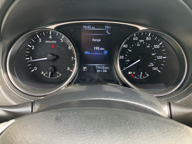 Nissan Rogue AWD 4dr SV 2016