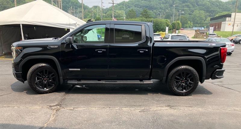 GMC Sierra 1500 4WD Crew Cab 147" Elevation 2024