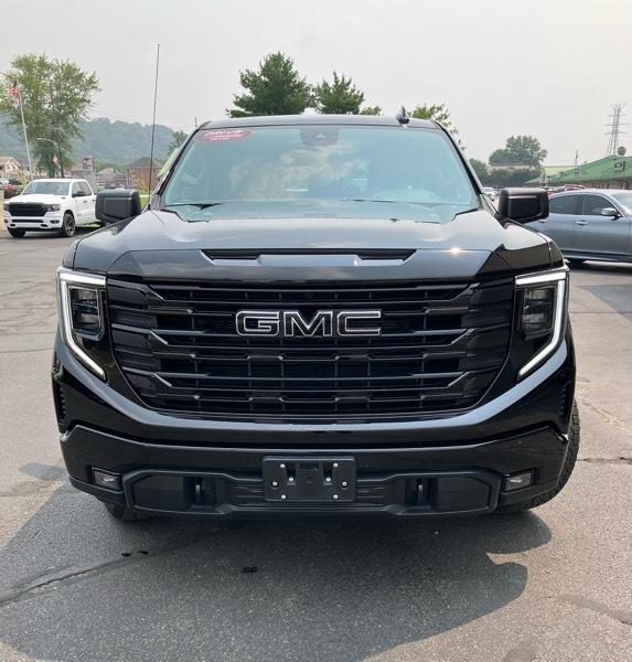 GMC Sierra 1500 4WD Crew Cab 147" Elevation 2024