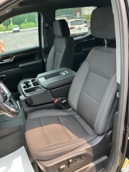 GMC Sierra 1500 4WD Crew Cab 147" Elevation 2024