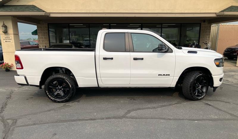 RAM 1500 Big Horn 4x4 Quad Cab 6'4" Box 2023