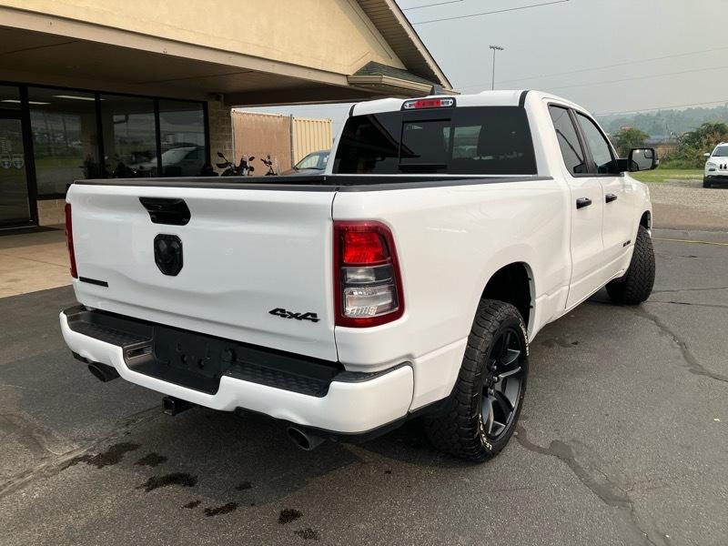 RAM 1500 Big Horn 4x4 Quad Cab 6'4" Box 2023