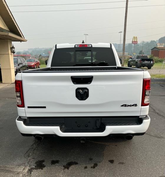 RAM 1500 Big Horn 4x4 Quad Cab 6'4" Box 2023