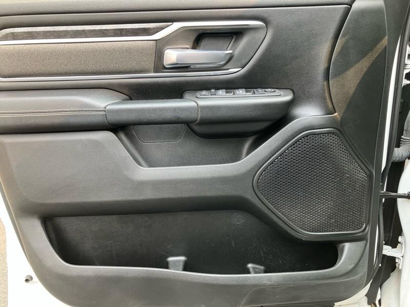 RAM 1500 Big Horn 4x4 Quad Cab 6'4" Box 2023