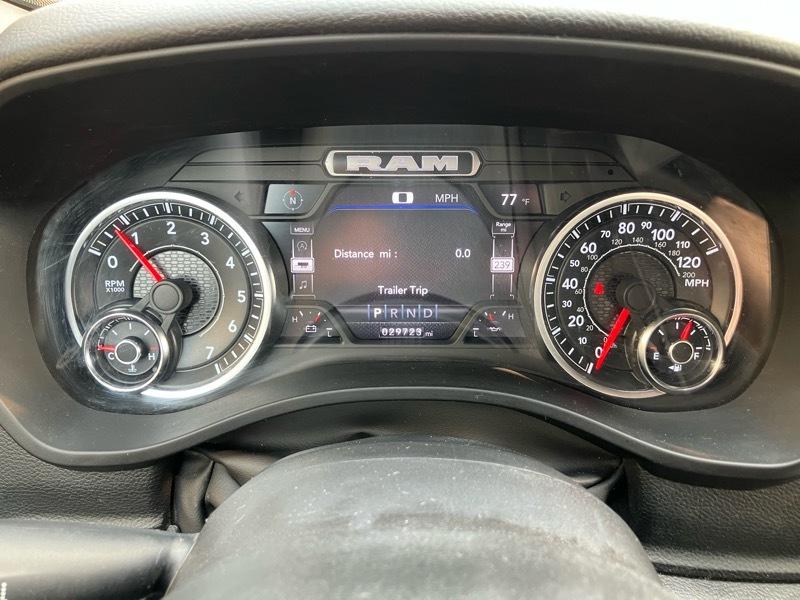 RAM 1500 Big Horn 4x4 Quad Cab 6'4" Box 2023