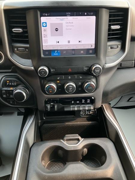 RAM 1500 Big Horn 4x4 Quad Cab 6'4" Box 2023