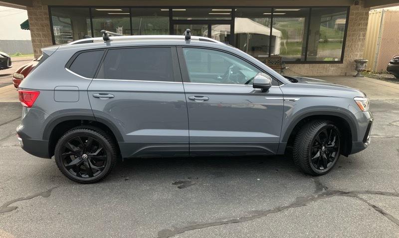Volkswagen Taos SEL FWD 2022