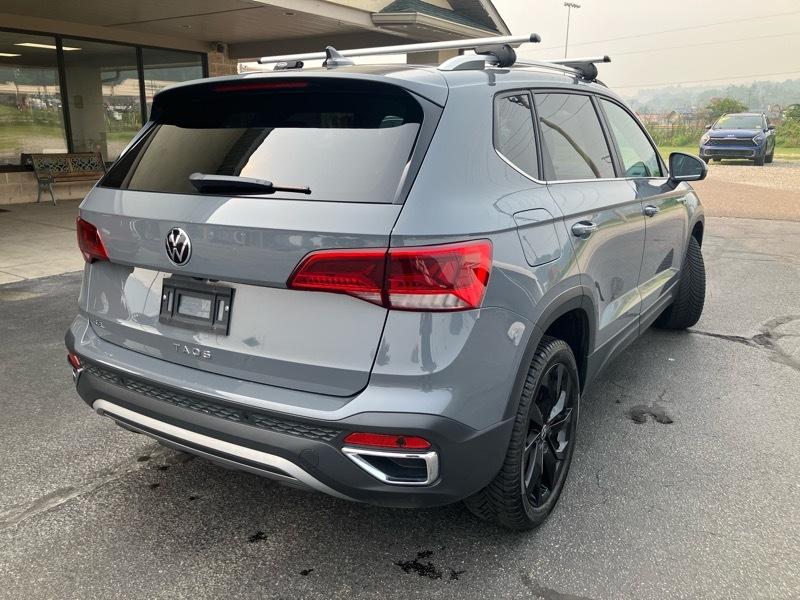 Volkswagen Taos SEL FWD 2022
