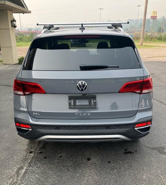 Volkswagen Taos SEL FWD 2022