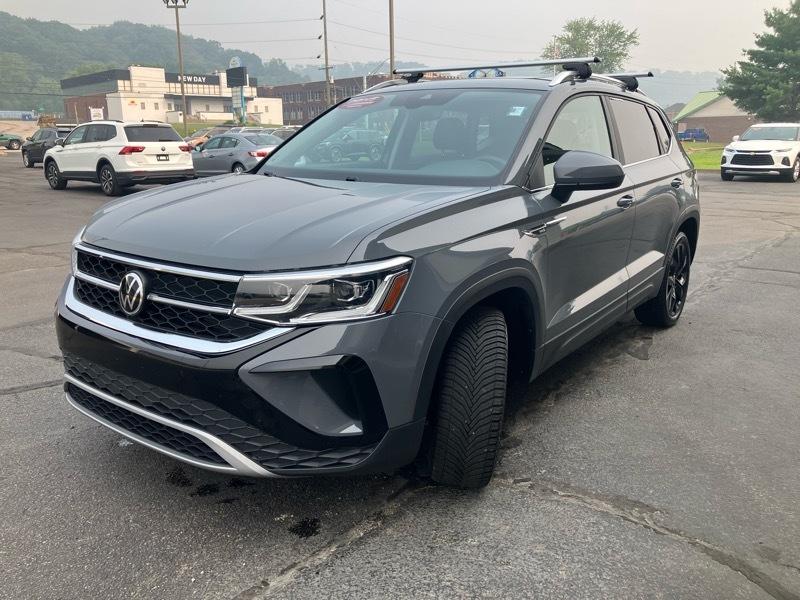Volkswagen Taos SEL FWD 2022