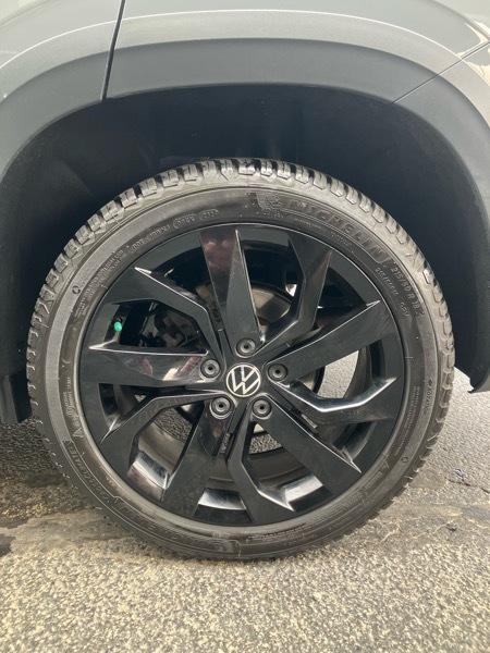 Volkswagen Taos SEL FWD 2022