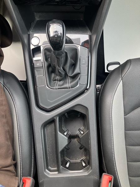 Volkswagen Taos SEL FWD 2022