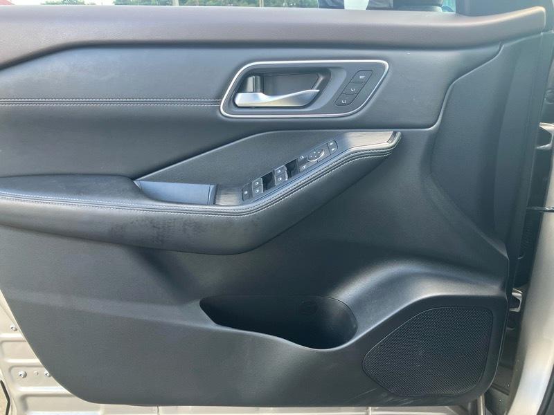 Nissan Rogue AWD Platinum 2023