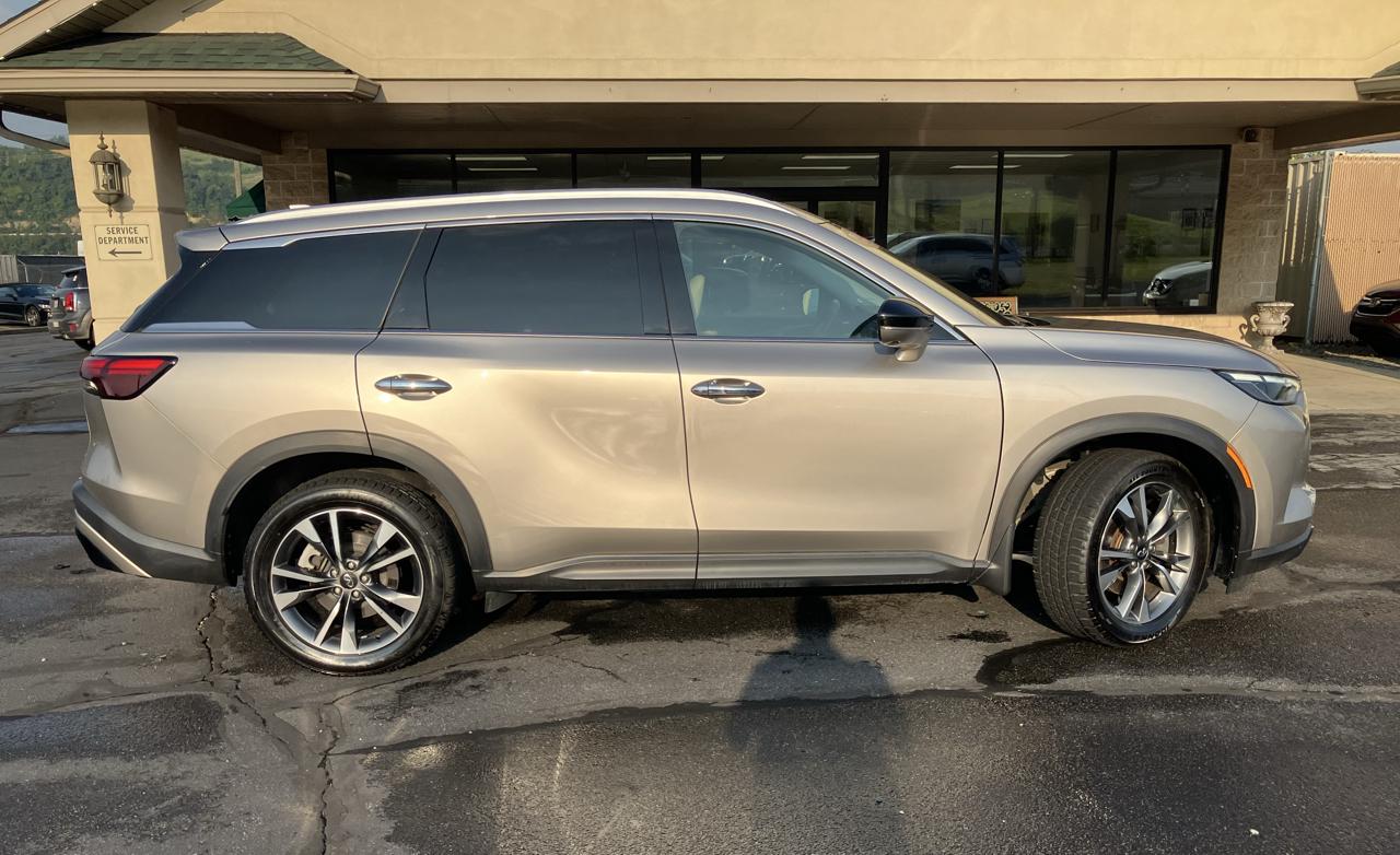 Infiniti QX60 LUXE AWD 2023
